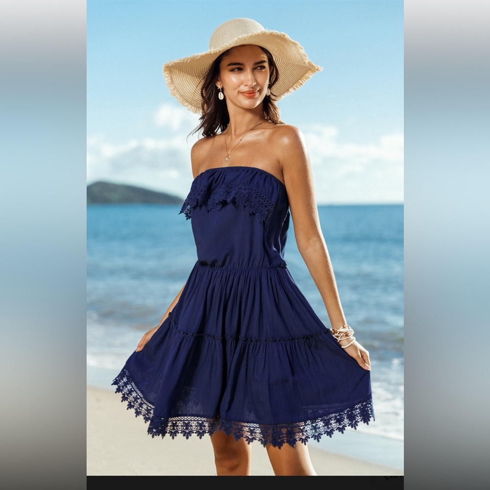 Cupshe Strapless Navy Dress with Lace Detail